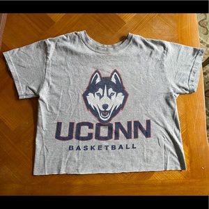 Cropped UCONN Huskies short sleeve tee
